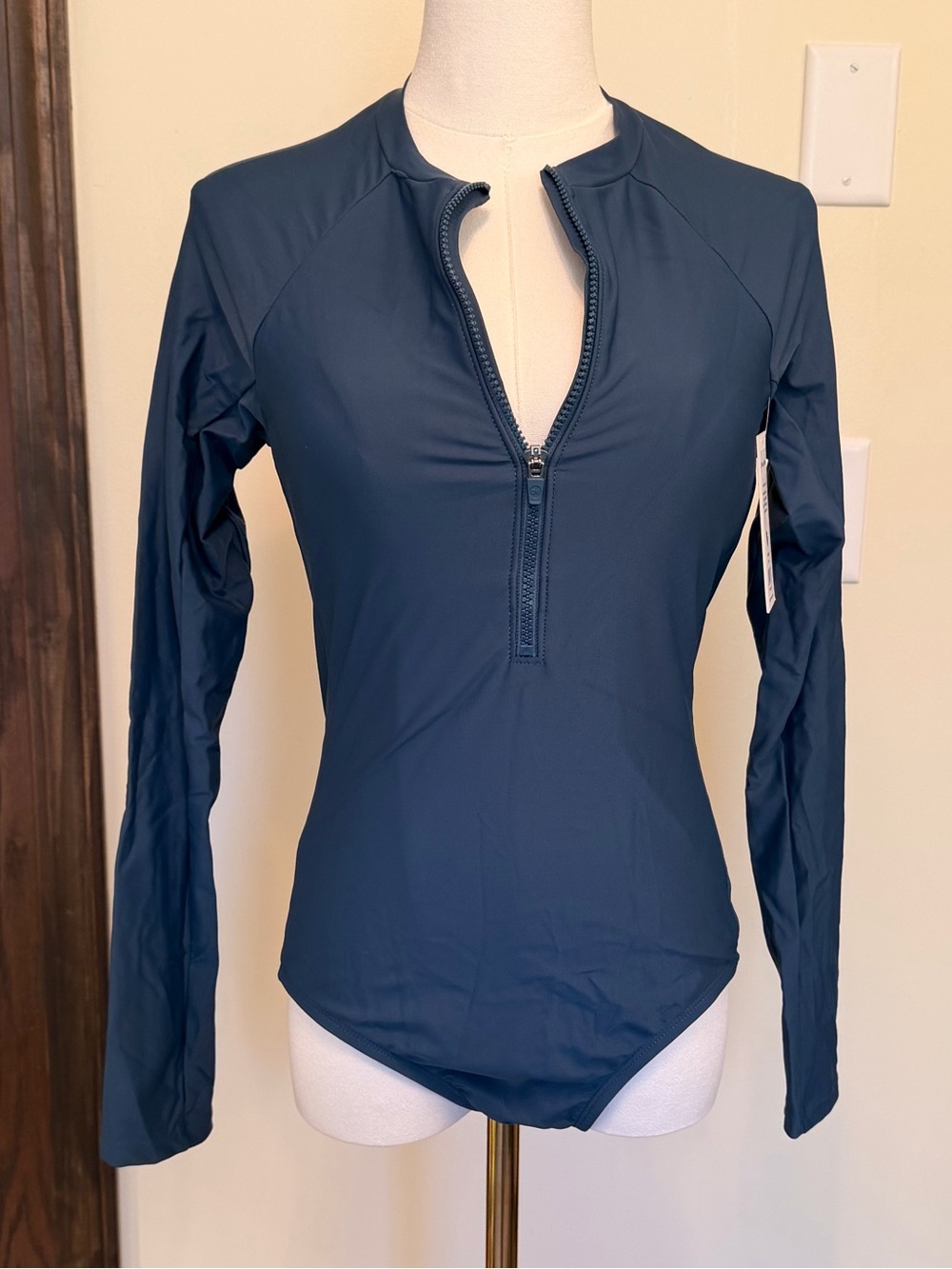 Outdoor Voices Navy Long-Sleeve Zip V-Neckline Swimsuit High Leg Removable Cup